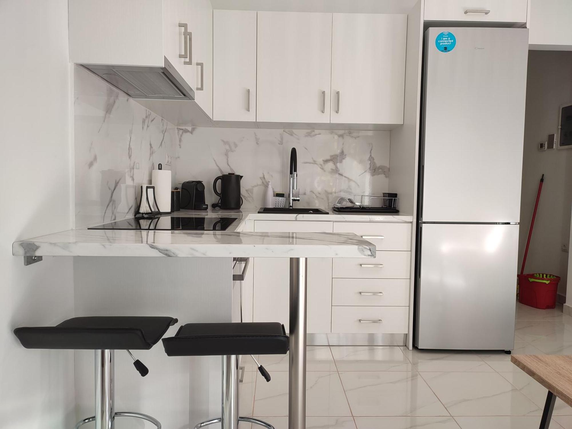 Elegant & Modern Apartment Near To Athens Riviera Piræus Eksteriør billede